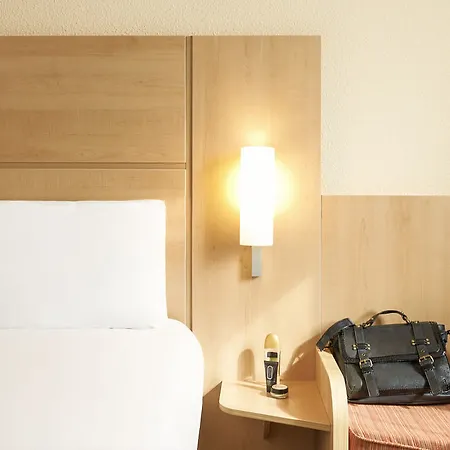 Ibis Bordesley Hotel 3*